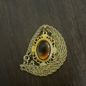 Faux Gold Amber Stone Victorian 1970s style necklace